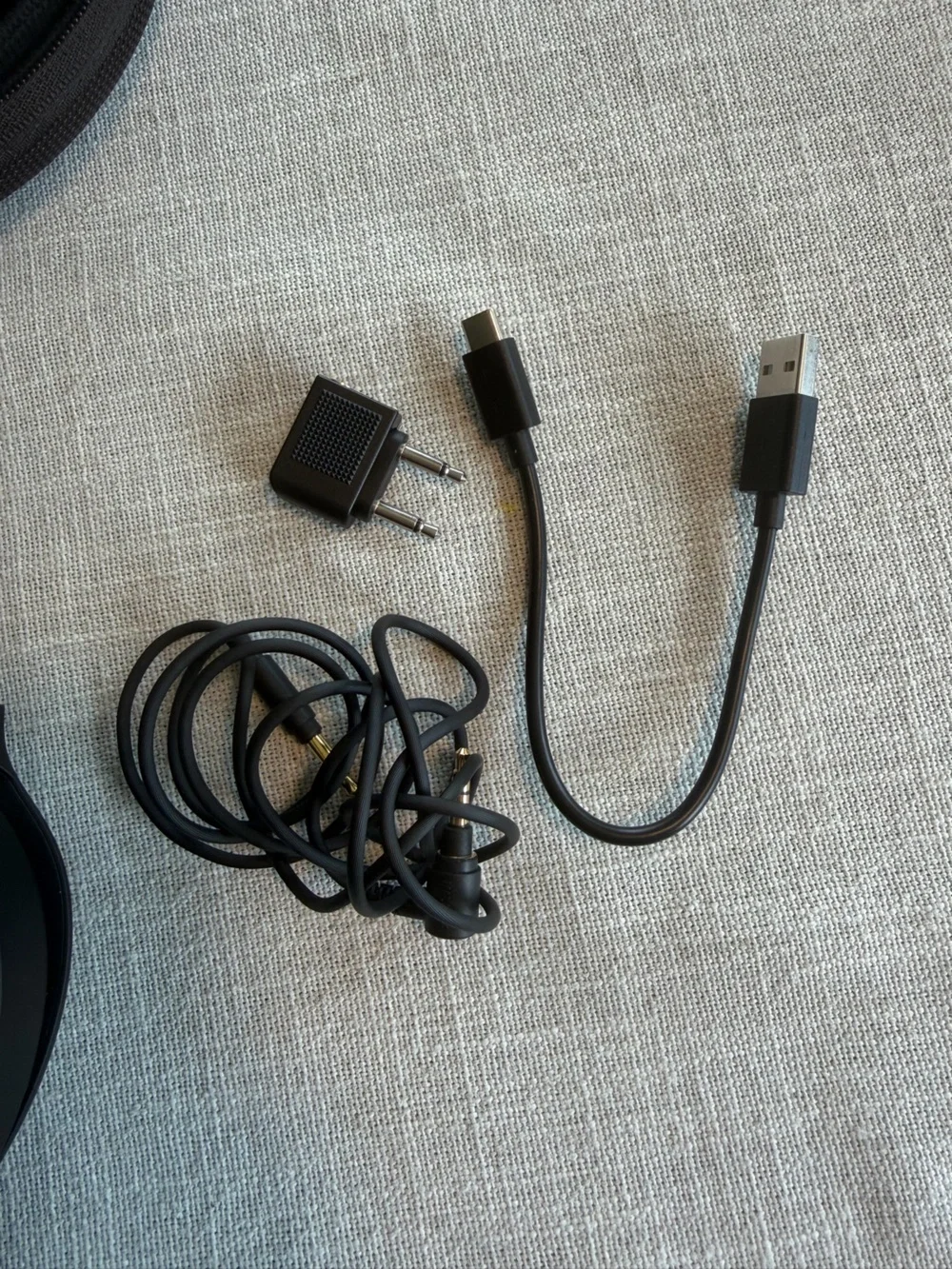 Sony WH-1000XM4 Wireless Noise-Canceling Headphones Black Over the Ear Bluetooth